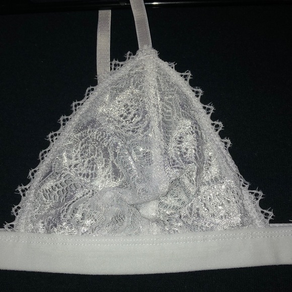 white lacy unlined bralette! - Picture 2 of 7